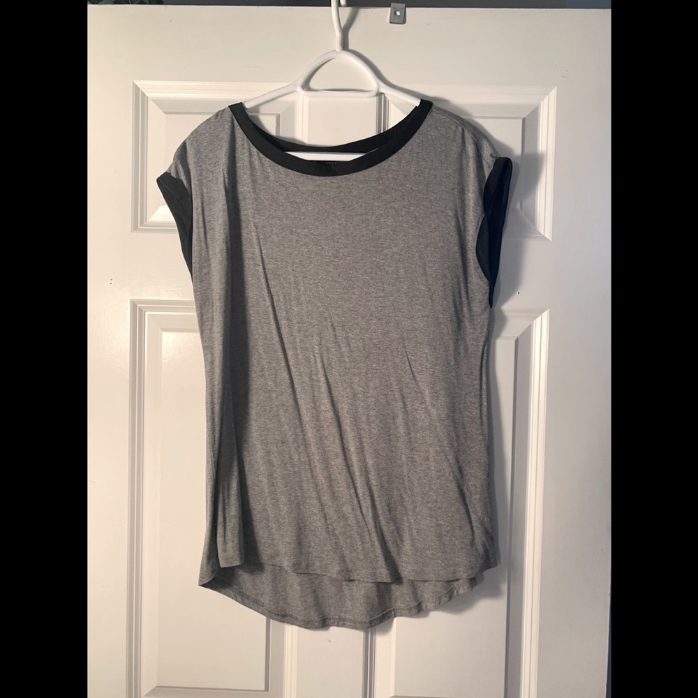 Grey top